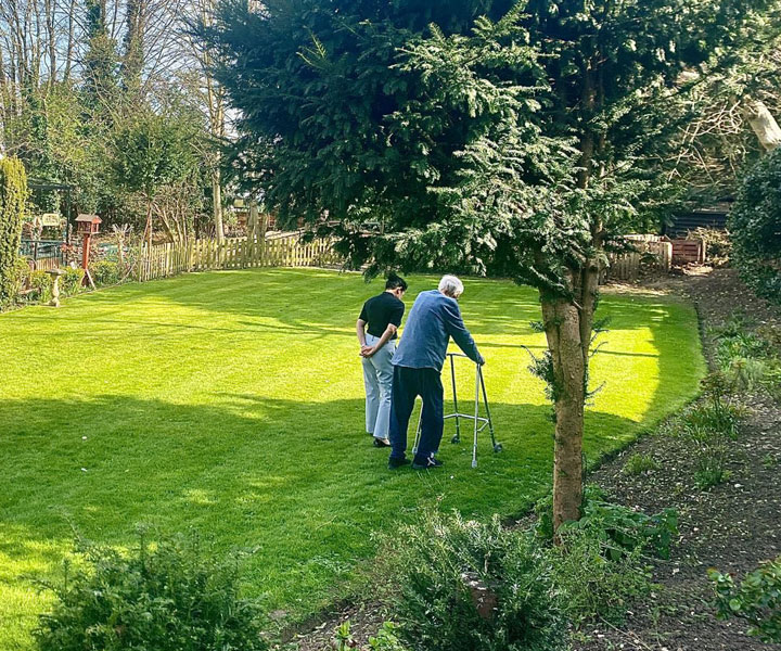 Alzheimer Care Support - Essex Care Home - Old Shenfield Place Care Home