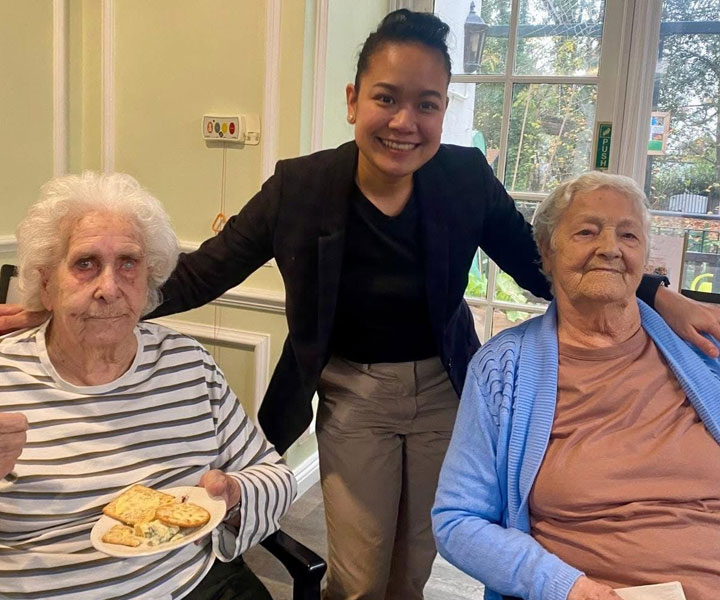 Specialist Dementia Care Support - Essex Care Home - Old Shenfield Place Care Home